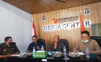 Membuka Rakor Bawaslu Kabupaten Boalemo, Idris : Berharap KPU, dan Disdukcapil Bersinergi Dengan Bawaslu