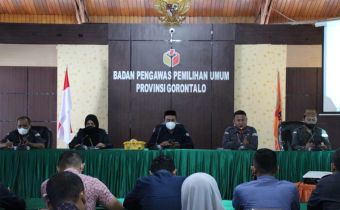 Bawaslu Provinsi Gorontalo Gelar Rapat Identifikasi Kebutuhan SOP Administrasi Pemerintahan
