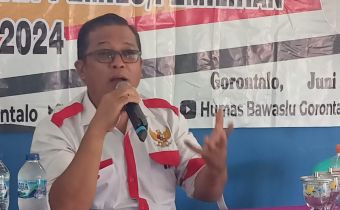 Rahmad Himbau Masyarakat Ponelo Kepulauan Berpartisipasi Aktif Dalam Mengawal Demokrasi