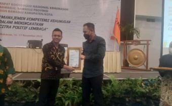 Bawaslu Provinsi Gorontalo Raih Terbaik 3 Dalam Penulisan Pers Rilis
