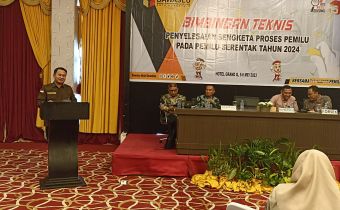 Nikson Buka Bimtek Penyelesaian Sengketa Proses Pemilu