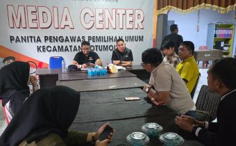 Ketua Bawaslu Provinsi Gorontalo Terima Tim Biro Pengawasan Bawaslu RI, Bahas Persiapan PSU di Dapil Gorontalo 6