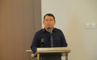 Ahmad Abdullah Tutup Secara Resmi Kegiatan Sosialisasi dan Pencanangan Zona Integritas