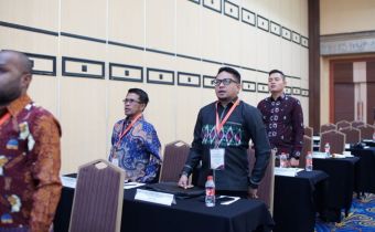Idris Usuli dan Moh Fadjri Arsyad Ikuti Pelatihan dan Sertifikasi Mediator Pengawas Pemilu