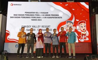 Ketua Bawaslu Provinsi Gorontalo Mengikuti Penguatan Kelembagaan