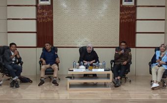 John Purba, Tolak Uangnya Jangan Pilih Orangnya