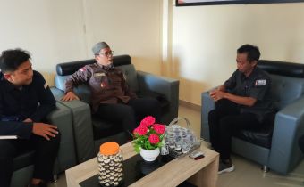 John Tinjau Kesiapan  Penanganan Pelanggaran Administrasi di Bawaslu Kabupaten