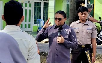 Tekankan Pleno Sebagai Dasar Semua Pelaksanaan Kegiatan, Idris Pimpin Apel di Bawaslu Boalemo