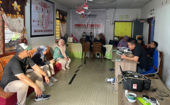 Lismawy Ibrahim Pantau Pendaftaran Pengawas TPS di Kecamatan Paguyaman