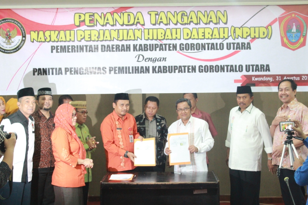 NPHD Di Tanda Tangani, Panwas Pemilihan Kabupaen Gorontalo Utara Bersiap Proses Pengawasan Tahapan