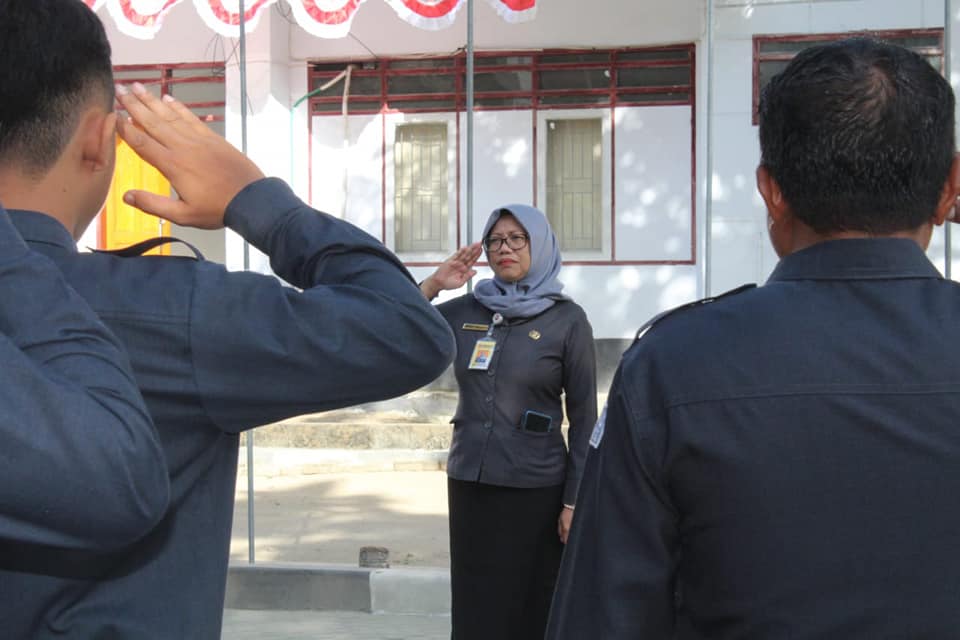 Rutinitas Apel Pagi" Sriyanti Tangkudung" Bertindak Sebagai Pembina Apel