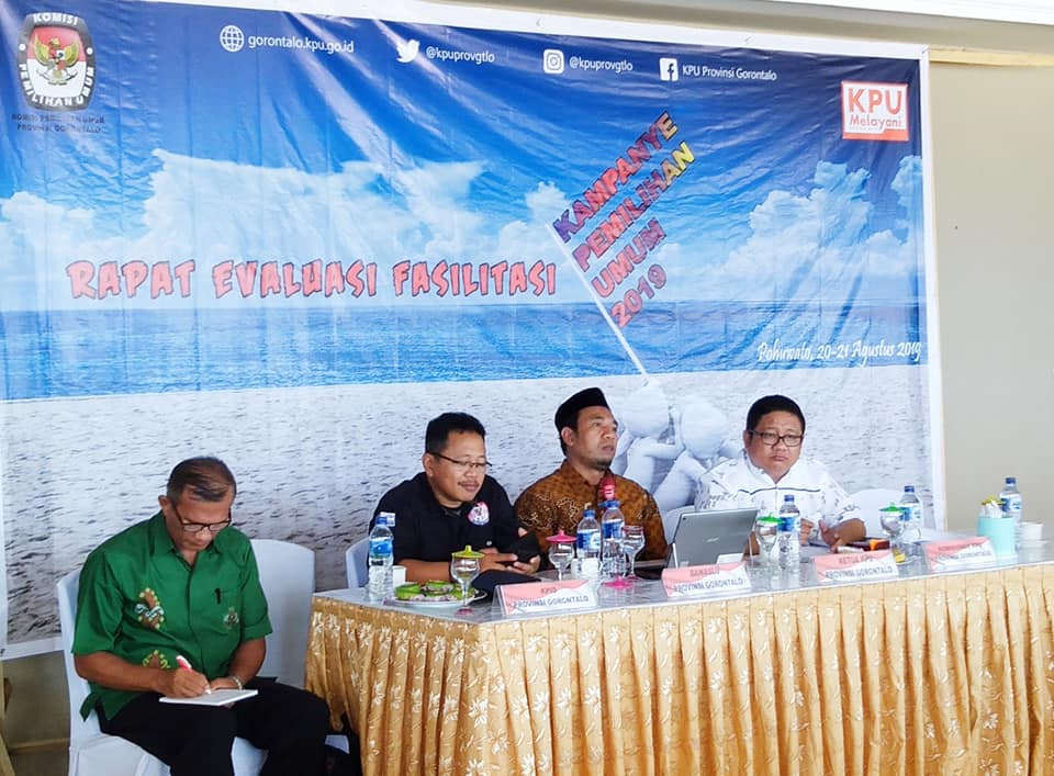 Pimpinan Bawaslu Provinsi Gorontalo menghadiri Rapat Evaluasi Fasilitasi Kampanye Pemilu Tahun 2019