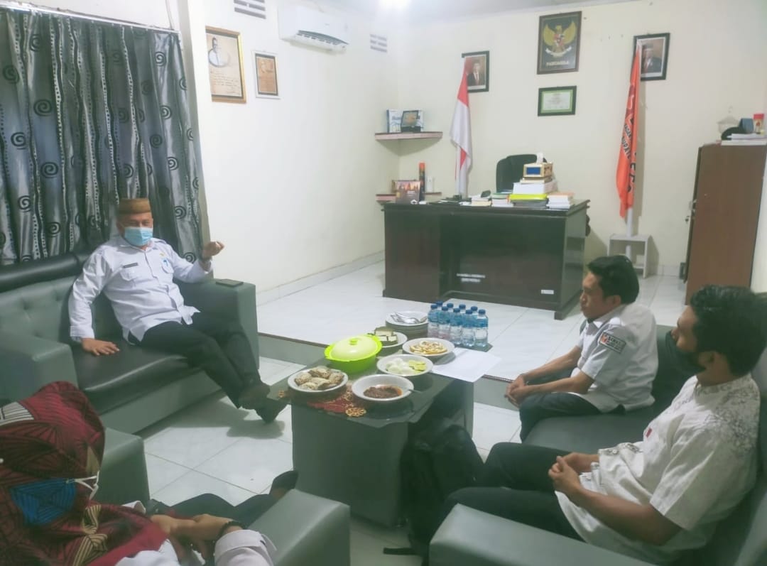 Lakukan Monev Kehumasan, Nikson : Berharap Penyampaian Informasi Sesuai Peraturan Perundang-undangan