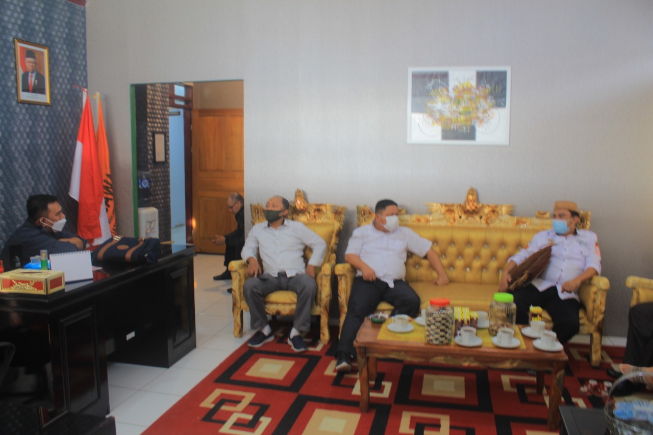 JAGA SILATURAHMI, BAWASLU PROVINSI GORONTALO TERIMA KUNJUNGAN KPU PROVINSI GORONTALO