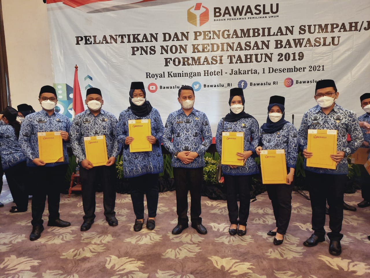 Hadiri Pelantikan CPNS Bawaslu, Nikson : Berharap 6 PNS Menjalankan Tugas Dengan Baik