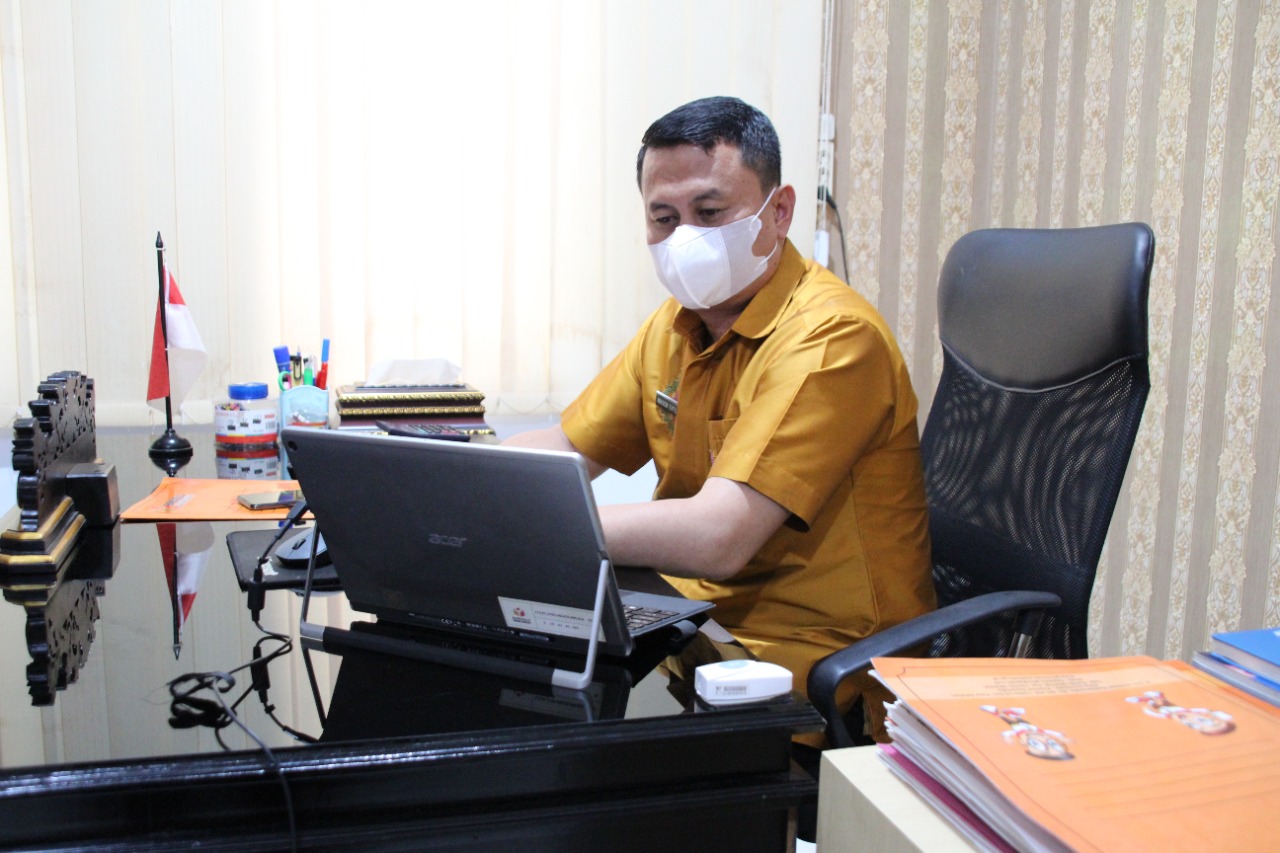 Bawaslu Provinsi Gorontalo Perlihatkan Fisik Kas Bendahara Pengeluaran Pada Tim Inspektorat wilayah III Bawaslu RI