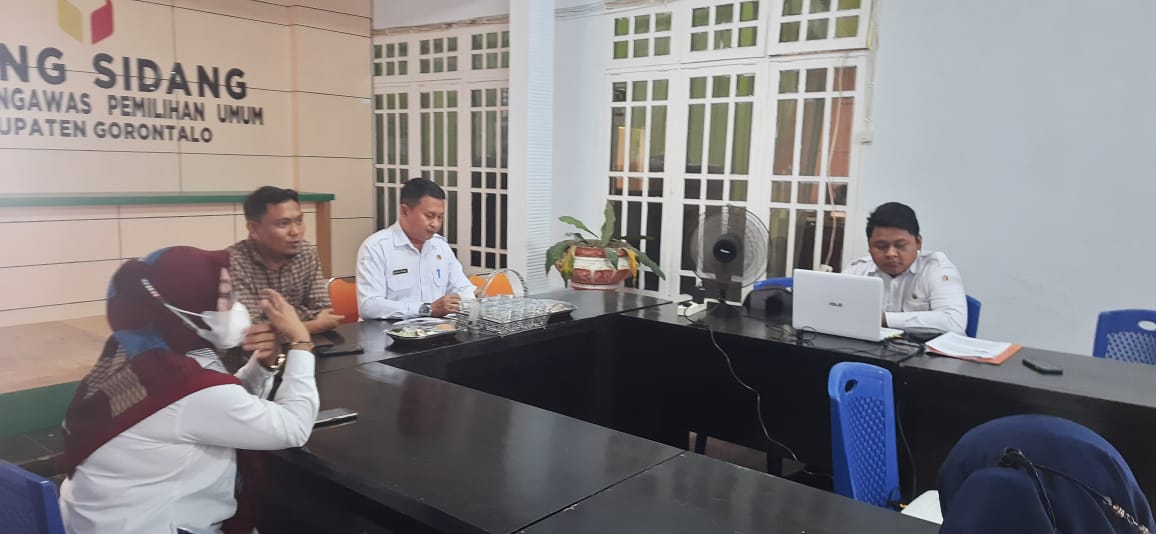 Kasek Nikson Lakukan Supervisi Diseminasi Perbawaslu no 2 Tahun 2022