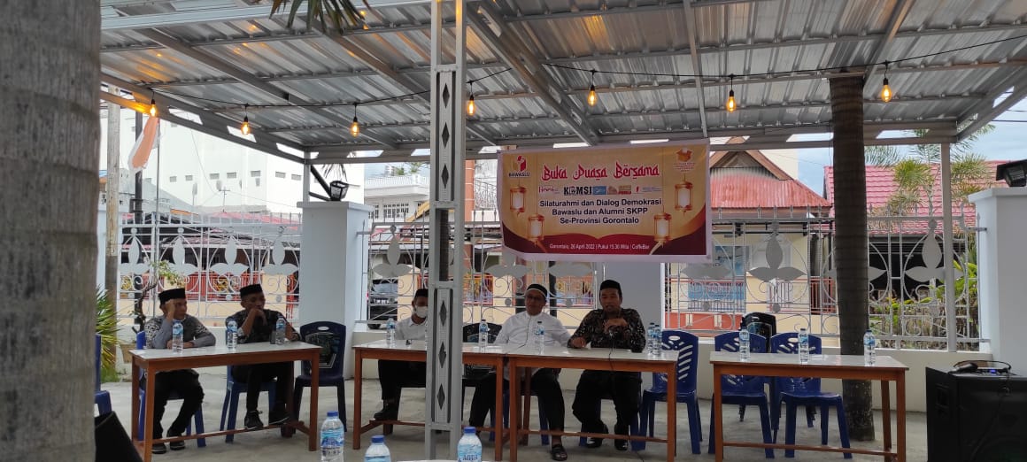 Bawaslu Menghadiri Dialog Demokrasi Yg di Gelar Alumni SKPP se Provinsi Gorontalo