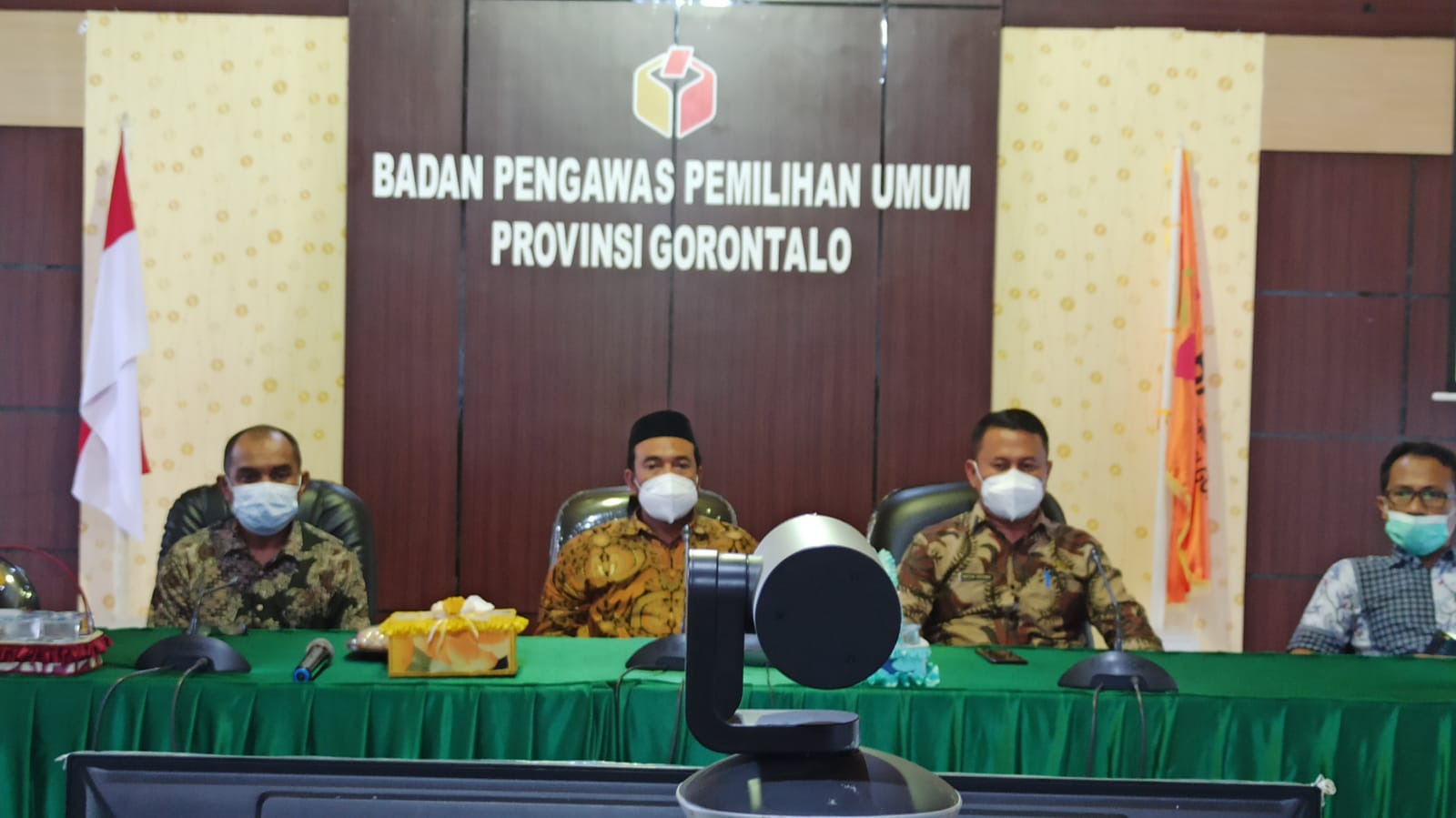 Bawaslu Provinsi Gorontalo Mengikuti Acara Pelantikan Secara Daring