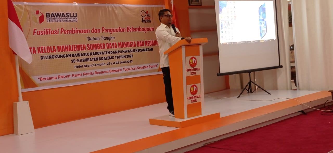 Idris Usuli : Pengawas Adhoc Diminta Memegang 8 Prinsip Profesional Kerja