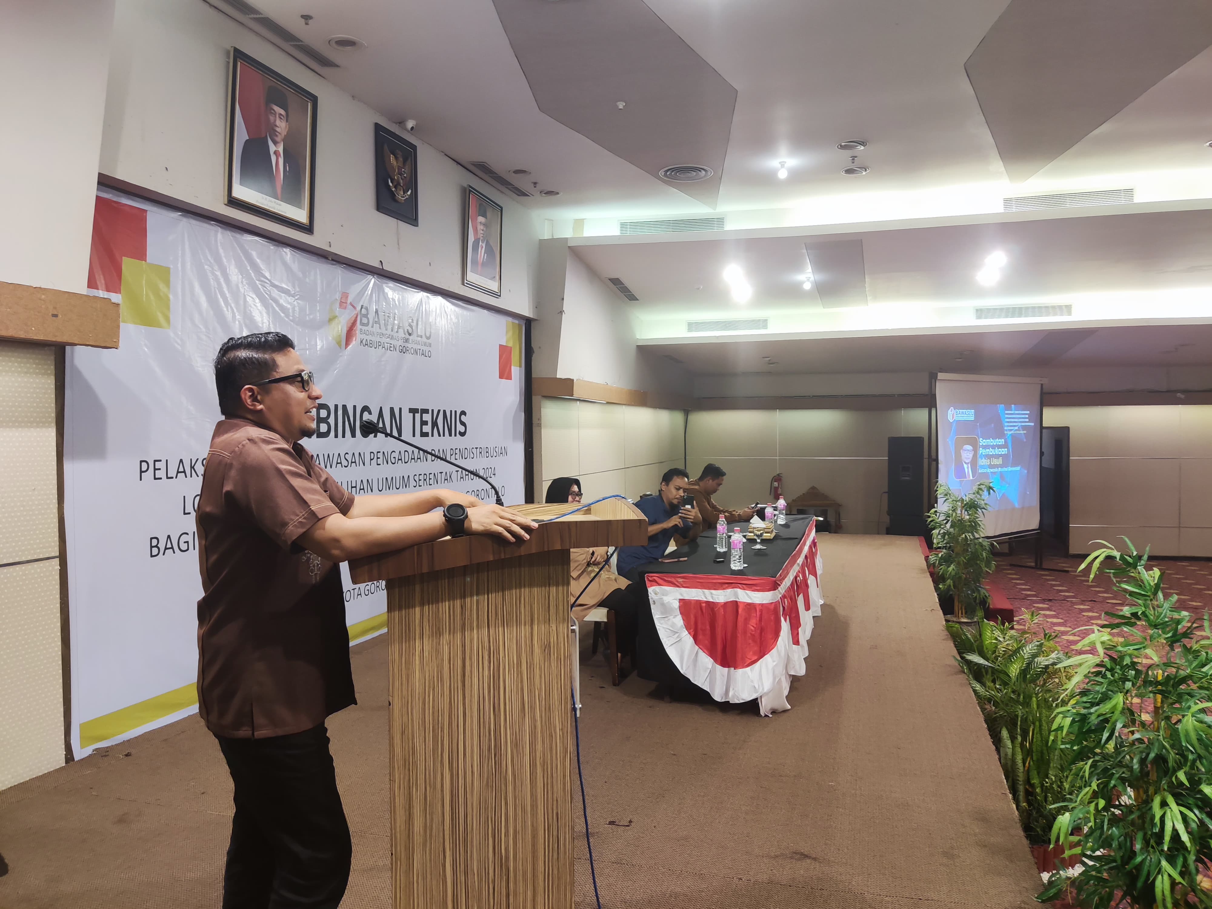 Buka Bimtek Pengadaan dan Distribusi Logistik, Ini Penegasan Idris