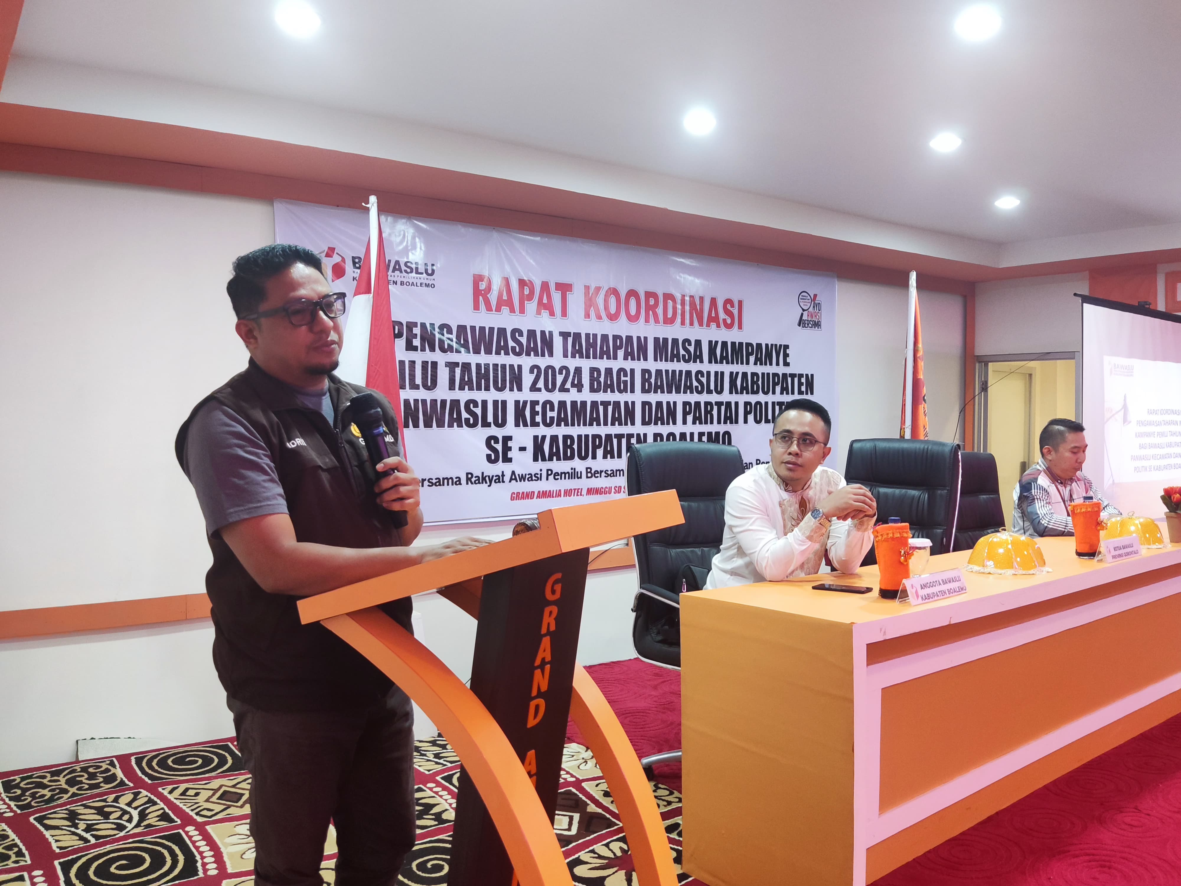Ketua Bawaslu Provinsi Gorontalo Membuka Rapat Koordinasi Pengawasan Tahapan Kampanye Pemilu 2024