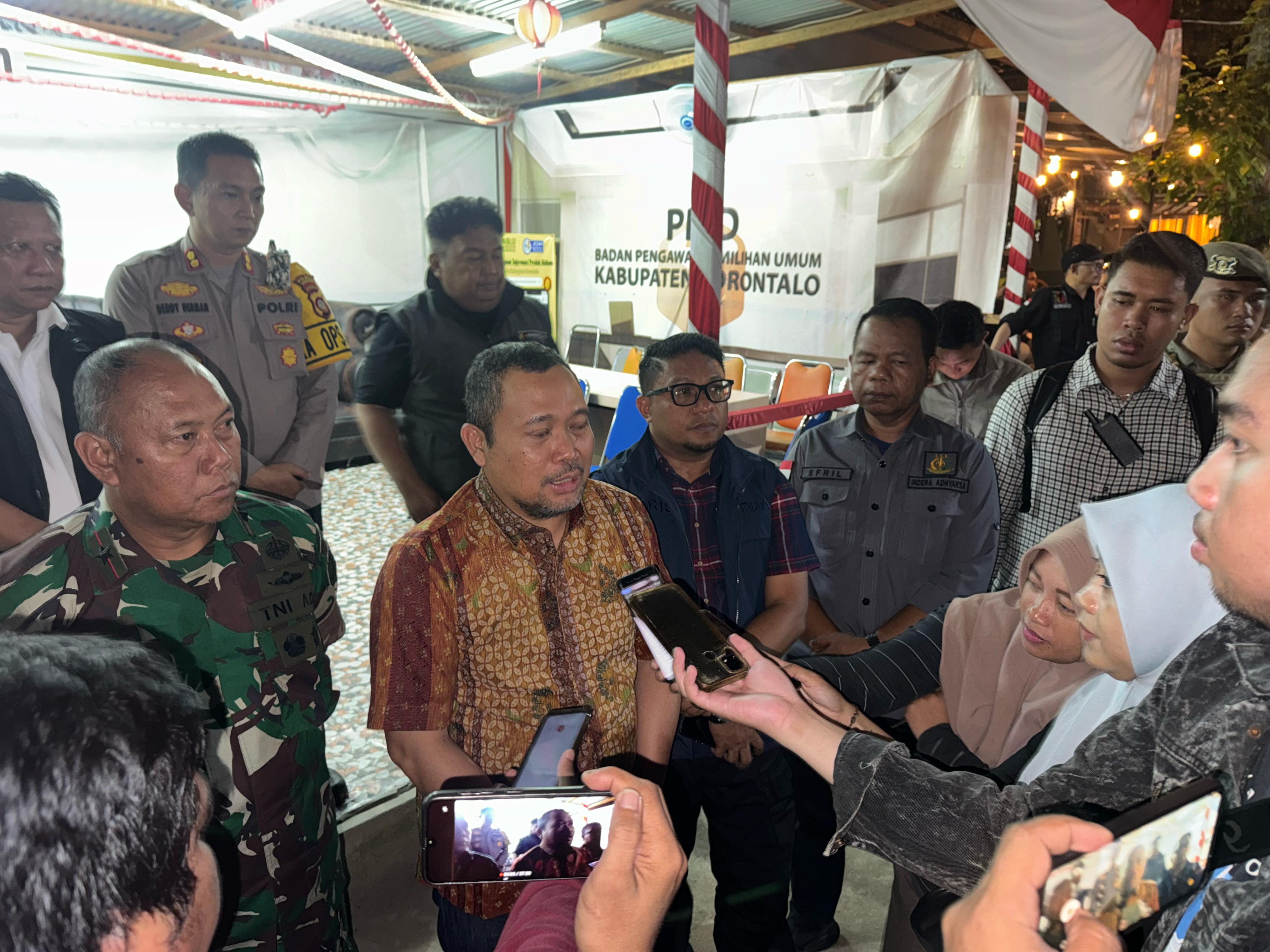 Masuk Masa Tenang, Pemprov dan Bawaslu Provinsi Gorontalo Tertibkan APK