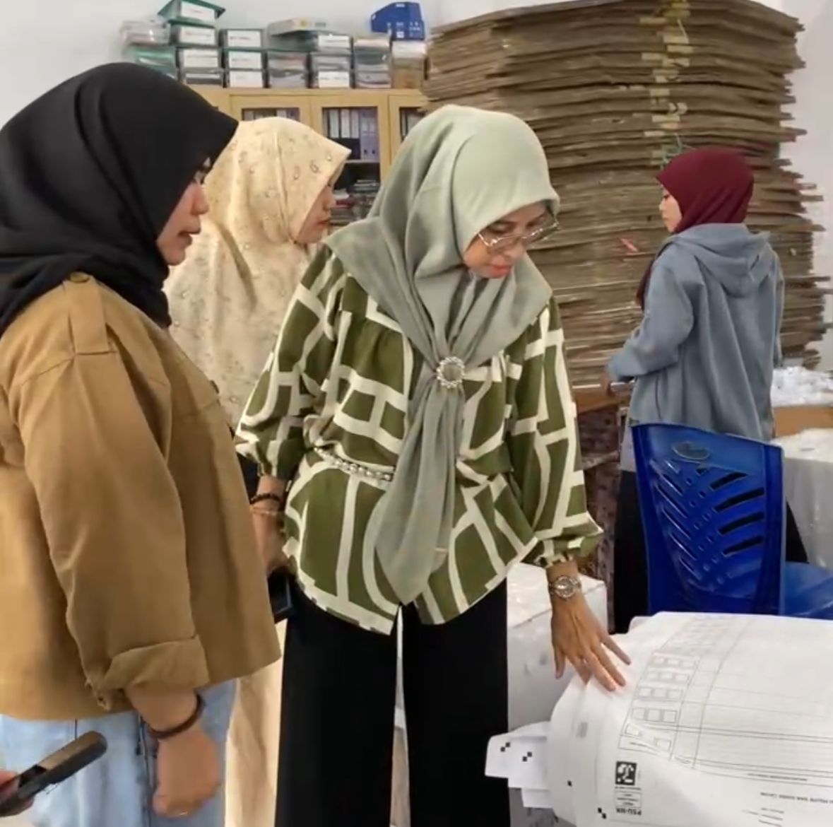 Lismawy lakukan Pengecekan Logistik PSU di Kabupaten Pohuwato