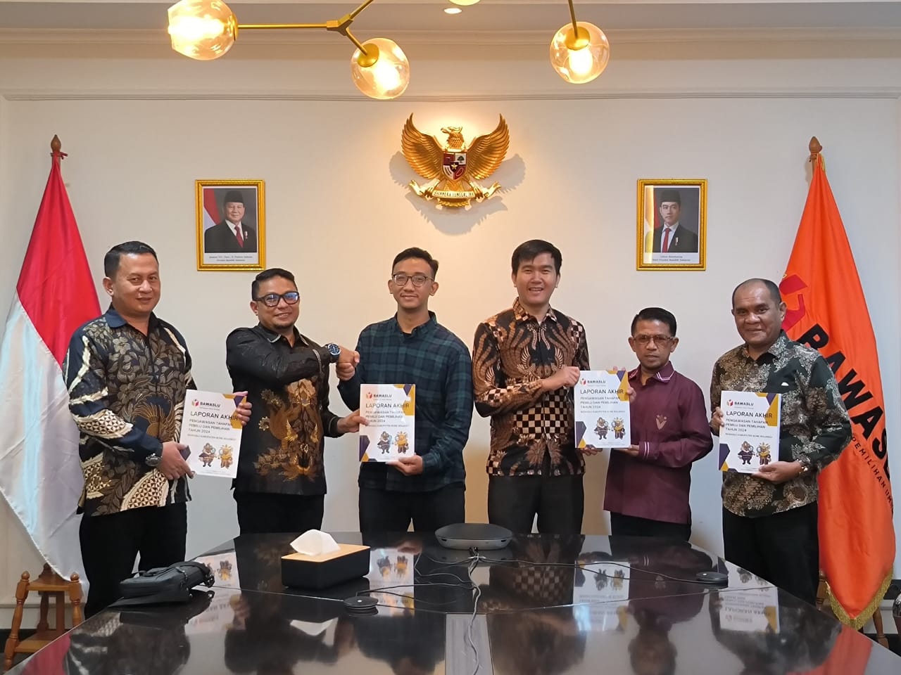 Bawaslu Provinsi Gorontalo Serahkan Laporan Akhir Pengawasan Pemilu dan Pemilihan 2024