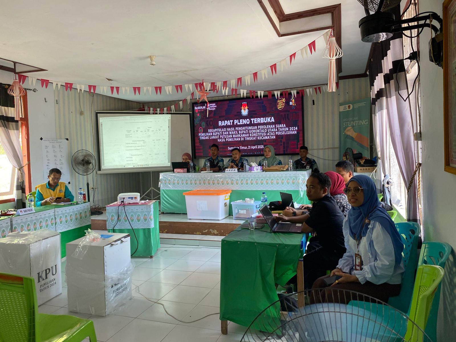 Lismawy Ibrahim Lakukan Monitoring Rekapitulasi Hasil Penghitungan Suara pada PSU Pilkada Gorontalo Utara 2024