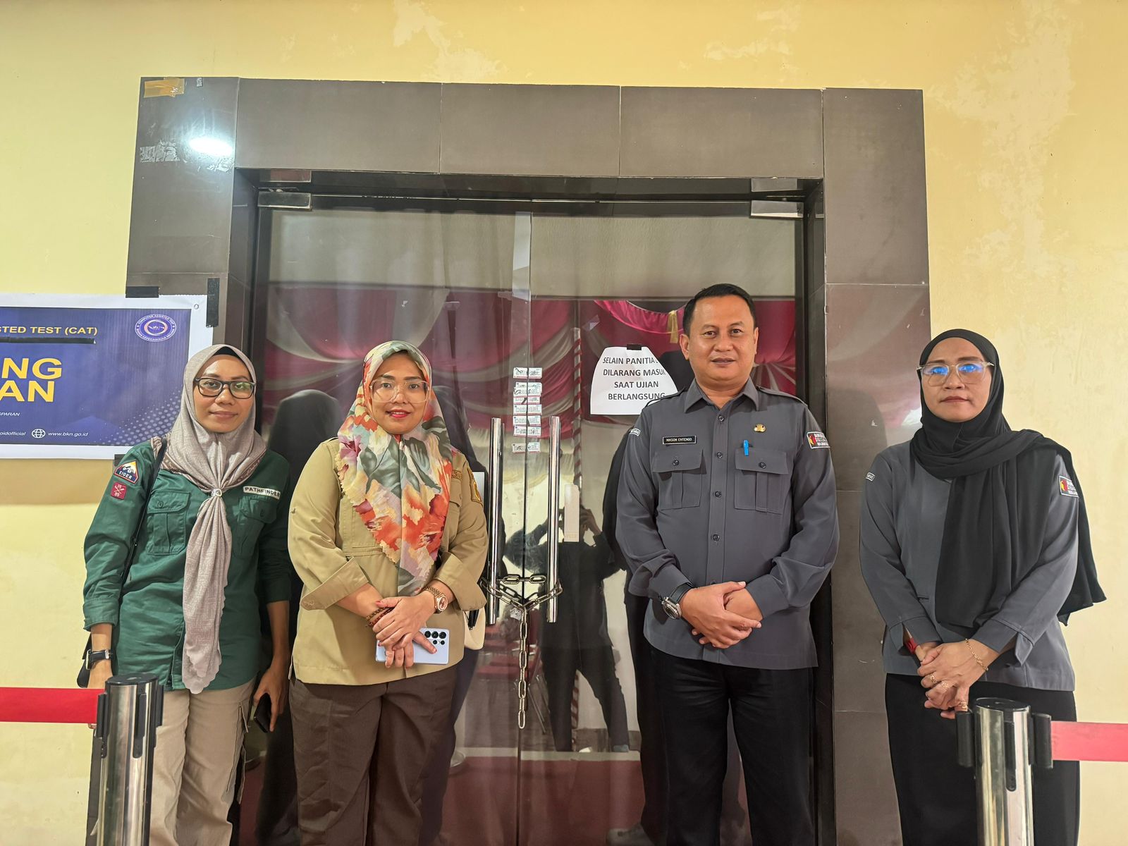 Nikson Entengo Segel Ruangan Ujian CAT PPPK Jelang Pelaksanaan