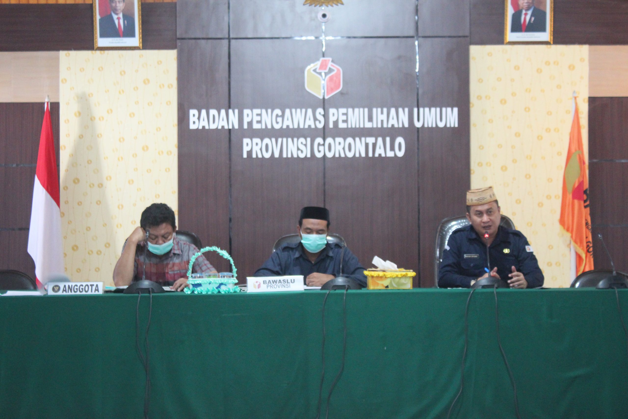 Tindaklanjuti Instruksi Penyusunan Laporan Konperhensip, Bawaslu Provinsi Gorontalo Gelar Rapat Internal