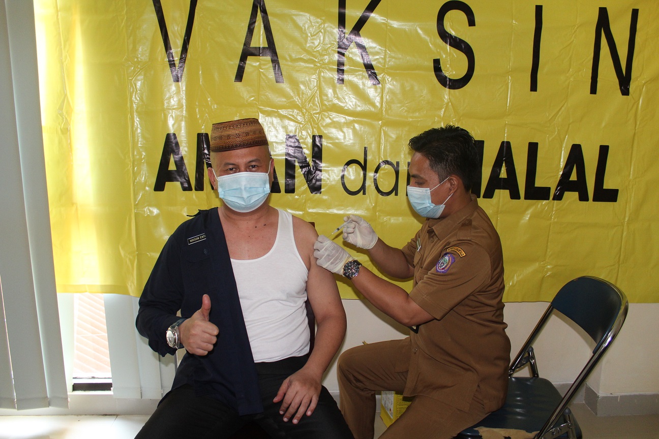 Jajaran Sekretariat Bawaslu Provinsi Gorontalo Lakukan Vaksinasi Tahap II