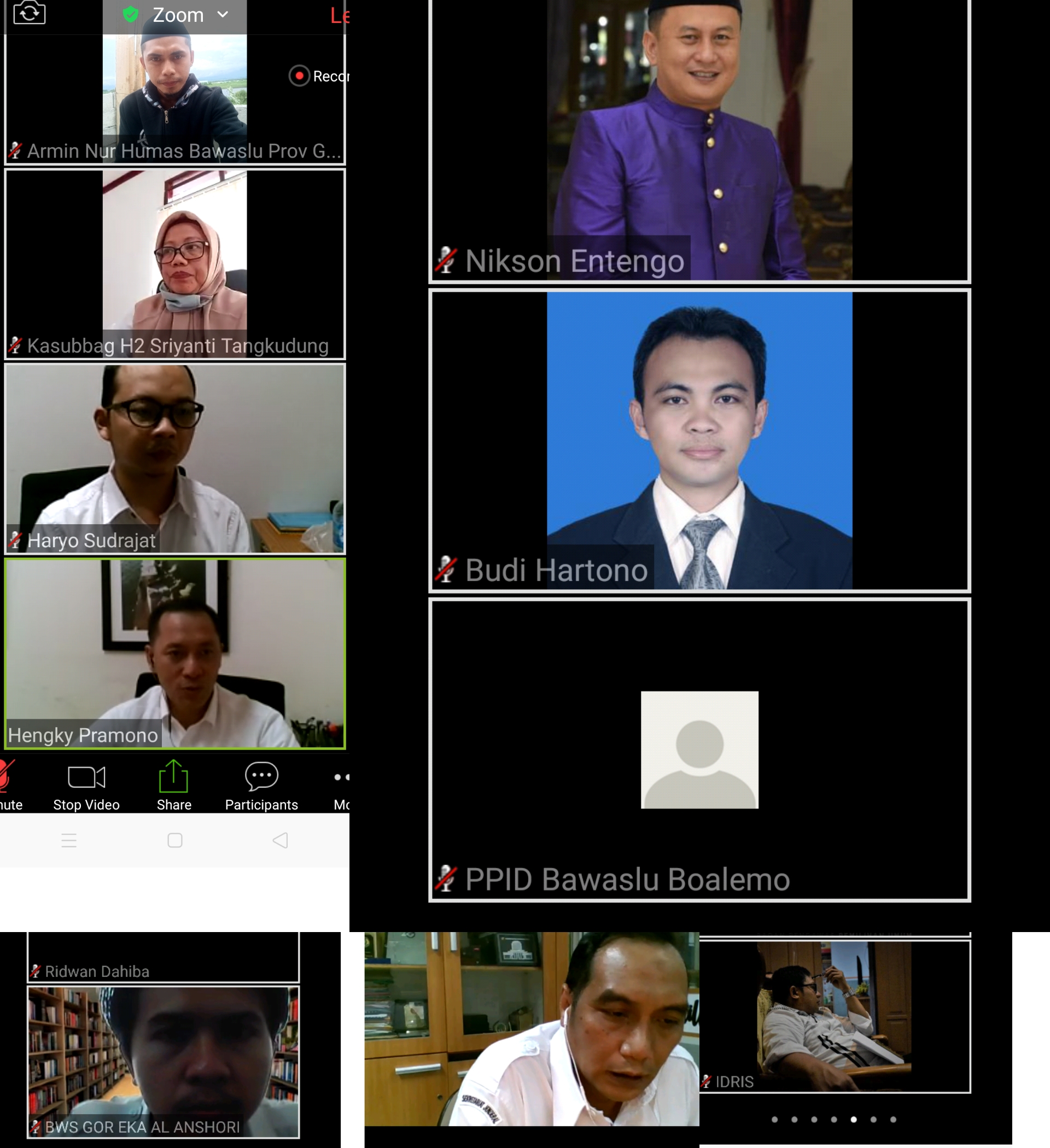 Hengky; "Minta Pertahankan Predikat  Sebagai Lembaga Informatif",