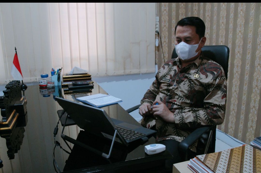 Kasek Nikson Bersama Pejabat Struktural Ikuti Bimtek SIRUP Secara Daring