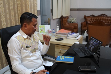 Kasek Nikson Ikuti Rakornas Melalui Video Conference