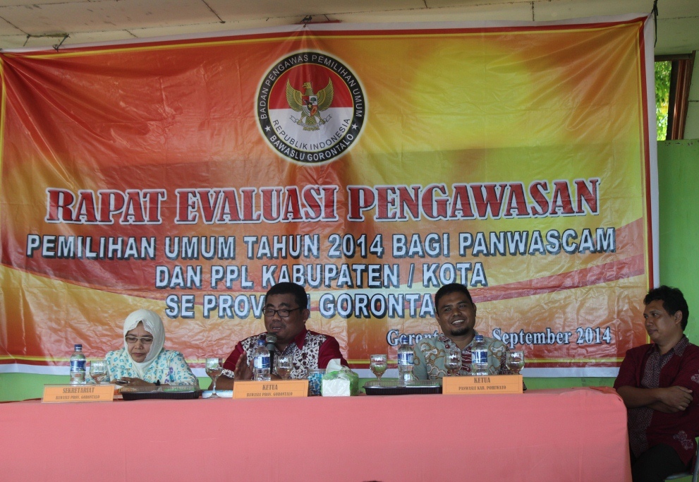 Rapat Evaluasi Pengawasan, Tugas Panwascam dan PPL telah selesai