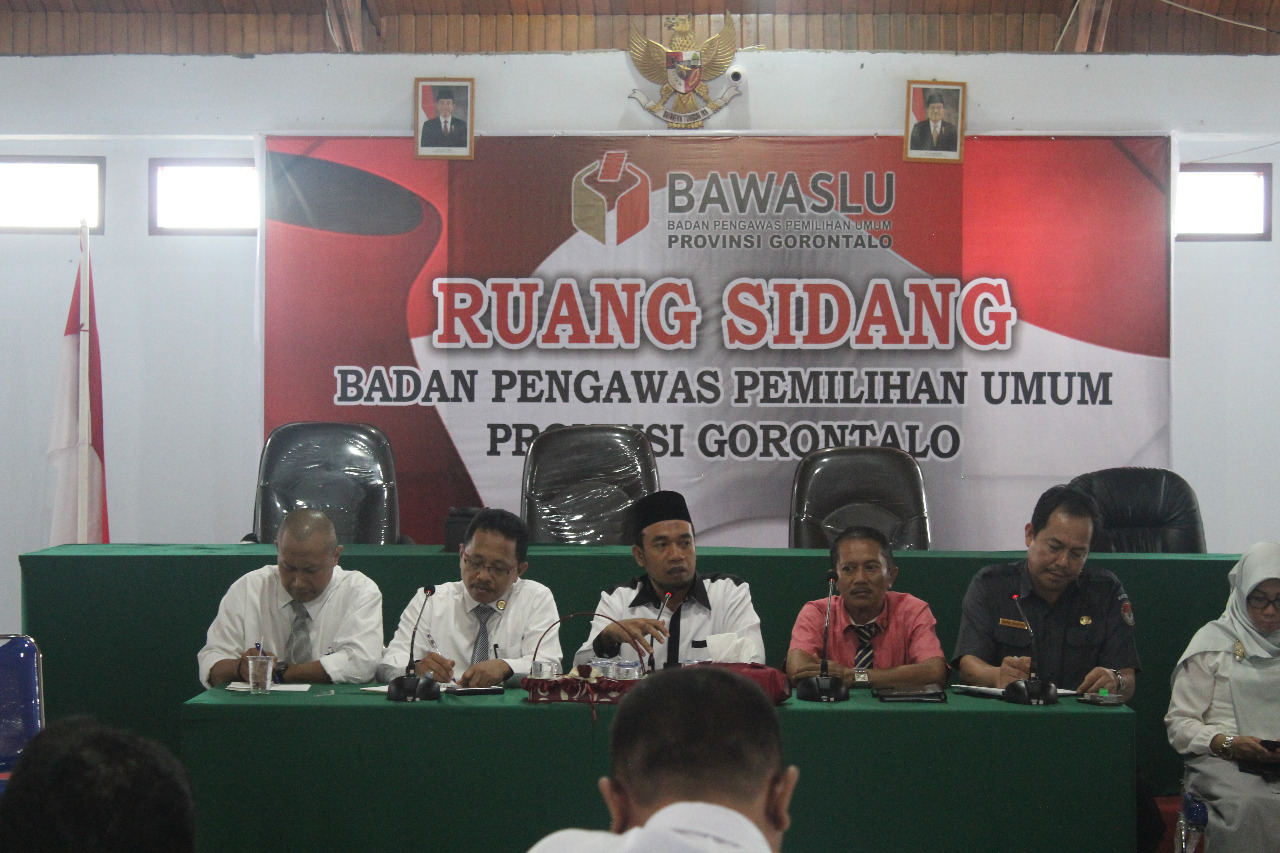 Bawaslu Provinsi Gorontalo dan KPID Siap Awasi Kampanye di Media Massa