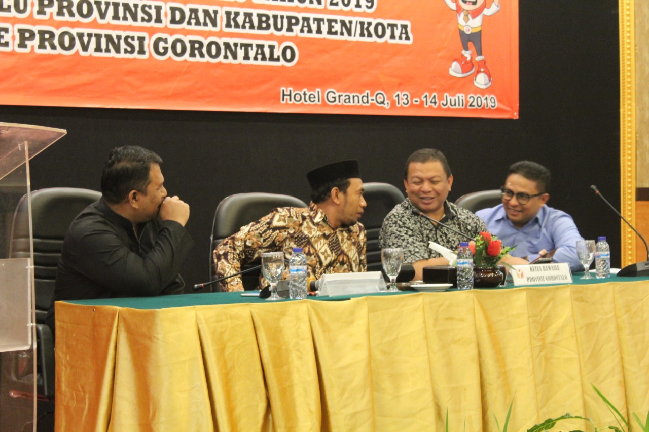 Bawaslu Provinsi Gorontalo Gelar Rapat Fasilitasi dan Koordinasi penyusunan Laporan Akhir Hasil Pengawasan Pemilu Tahun 2019.