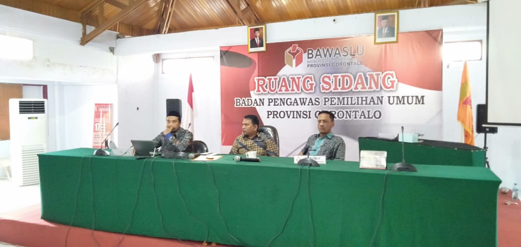 Rakor Penyelesaian Sengketa Bersama Bawaslu RI, Kordiv Ahmad laporkan proses penyelesaian Sengketa Pilkada Gorontalo.