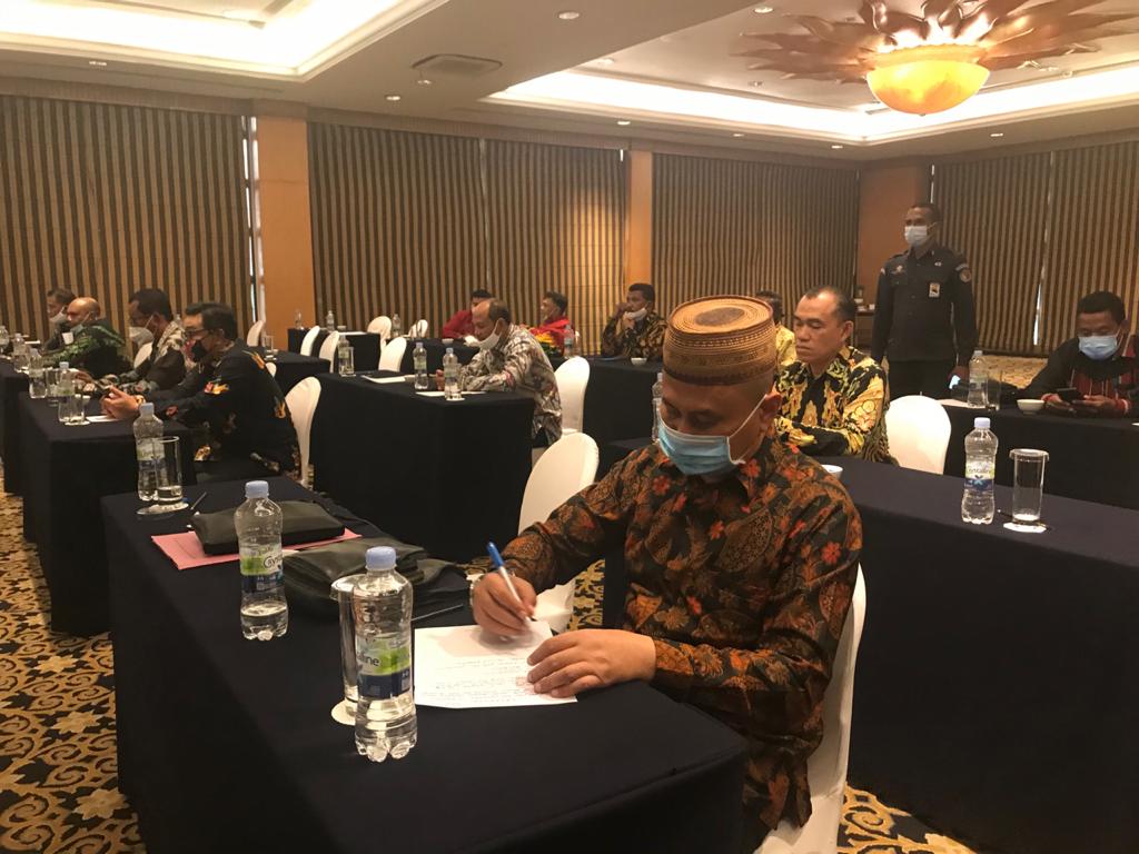 Nikson Entengo  Ikuti Pleno Penentuan Jabatan Kasek Bawaslu Kab/Kota.