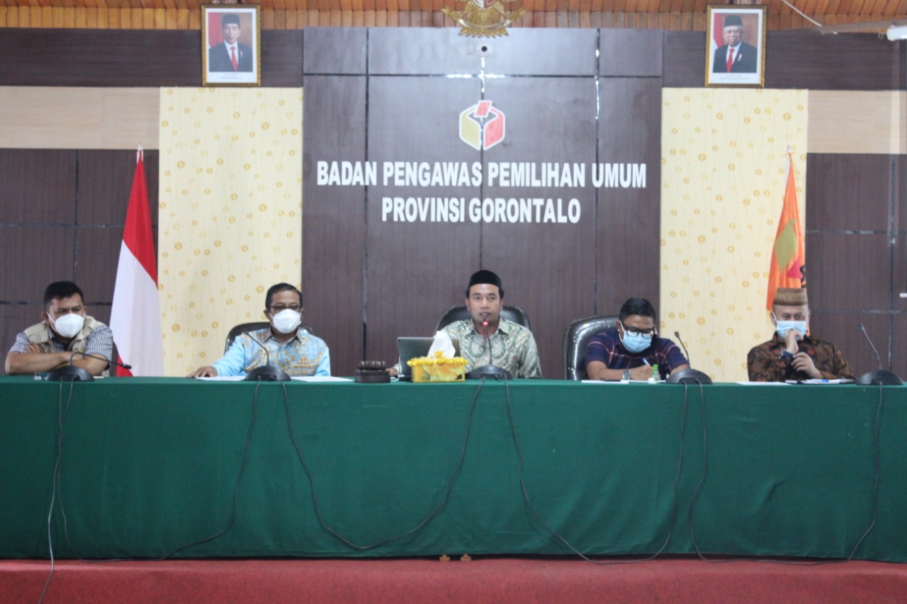 â€œPenyerahan Sertifikat Panwas Ad Hoc Tahun 2019 Kembali Diingatkanâ€