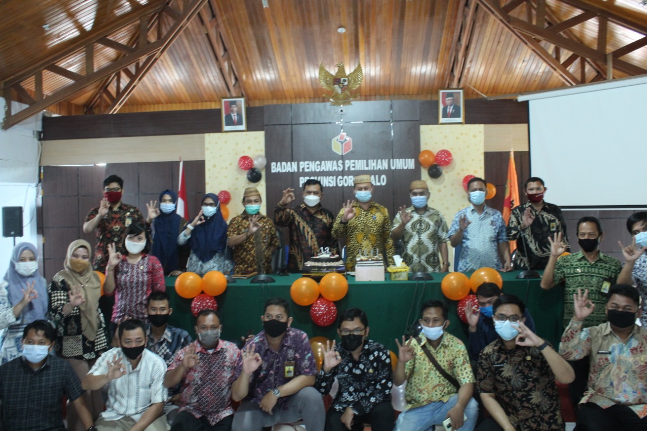 Semarak HUT Ke-13, Diikuti Secara Virtual oleh Bawaslu Provinsi Gorontalo