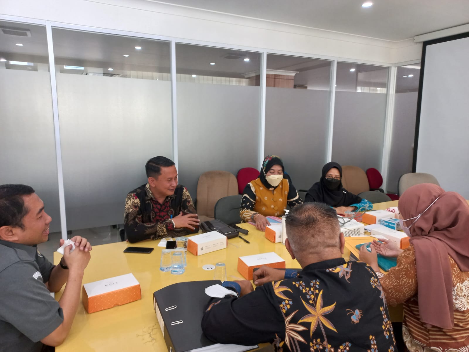 Kasek Nikson Sampaikan Laporan Pertanggungjawaban Keuangan Tim Seleksi Anggota Bawaslu Provinsi