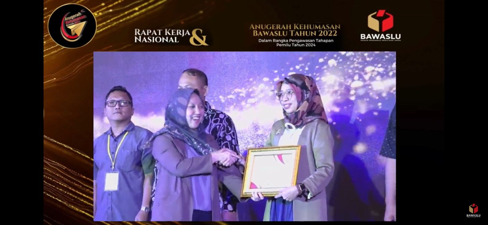 Bawaslu Provinsi Gorontalo Raih Penghargaan Nasional Kehumasan