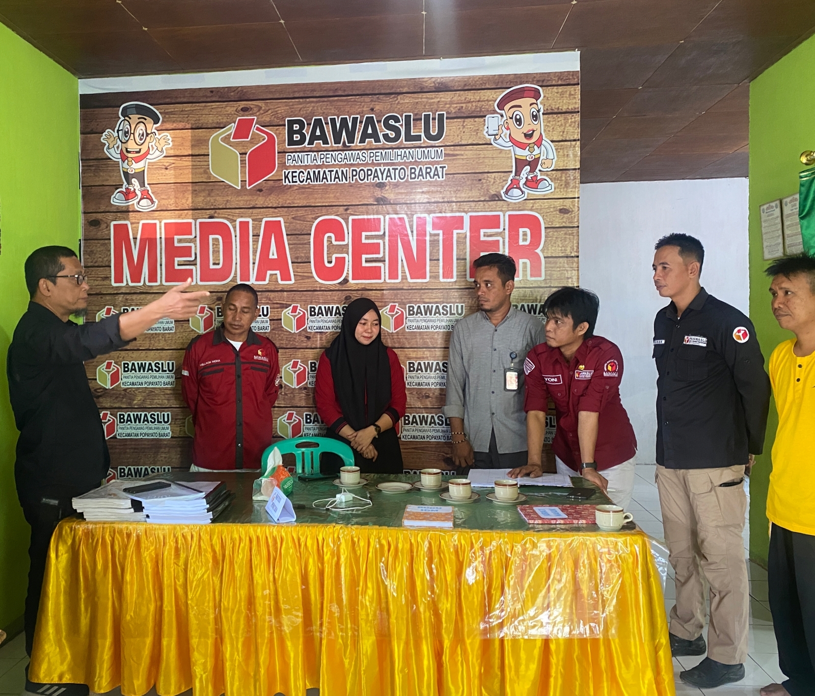 Lakukan Supervisi di 13 Kecamatan, John : Panwascam Cermat Memahami Regulasi Pemilu