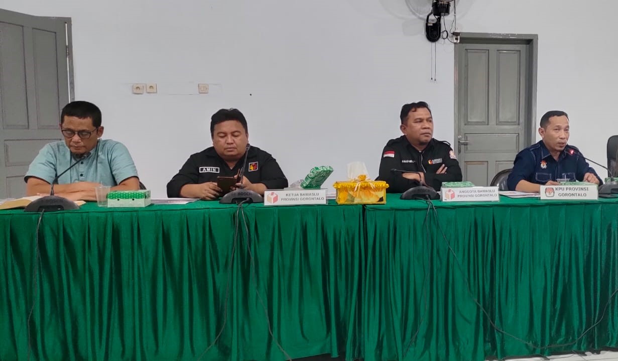 Samakan Persepsi, Bawaslu Provinsi Gorontalo Mengundang Panwascam Mengikuti Rakor Secara Daring