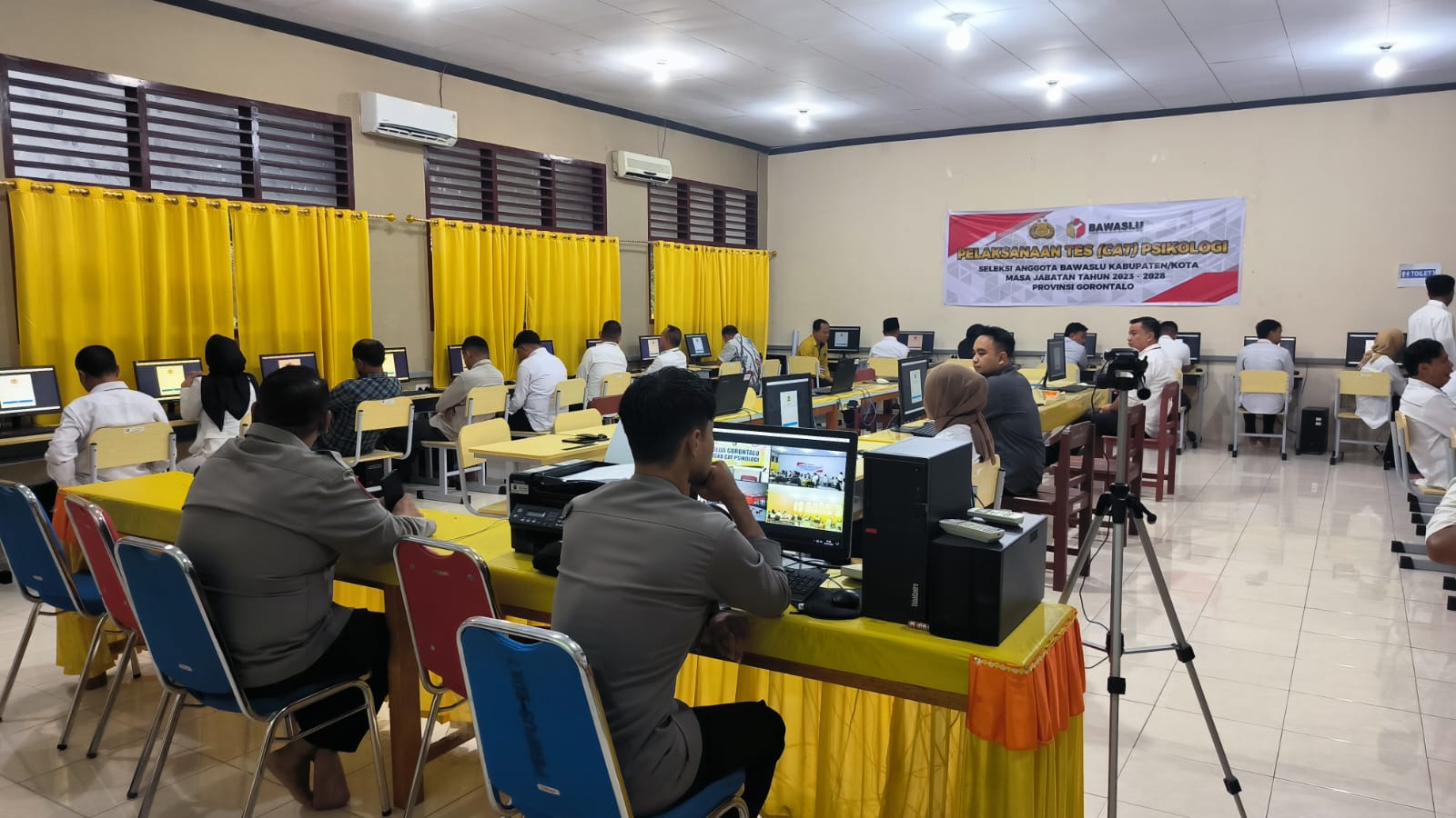 Tim Seleksi Calon Anggota Bawaslu Kabupaten/Kota Selenggarakan tes CAT Psikologi