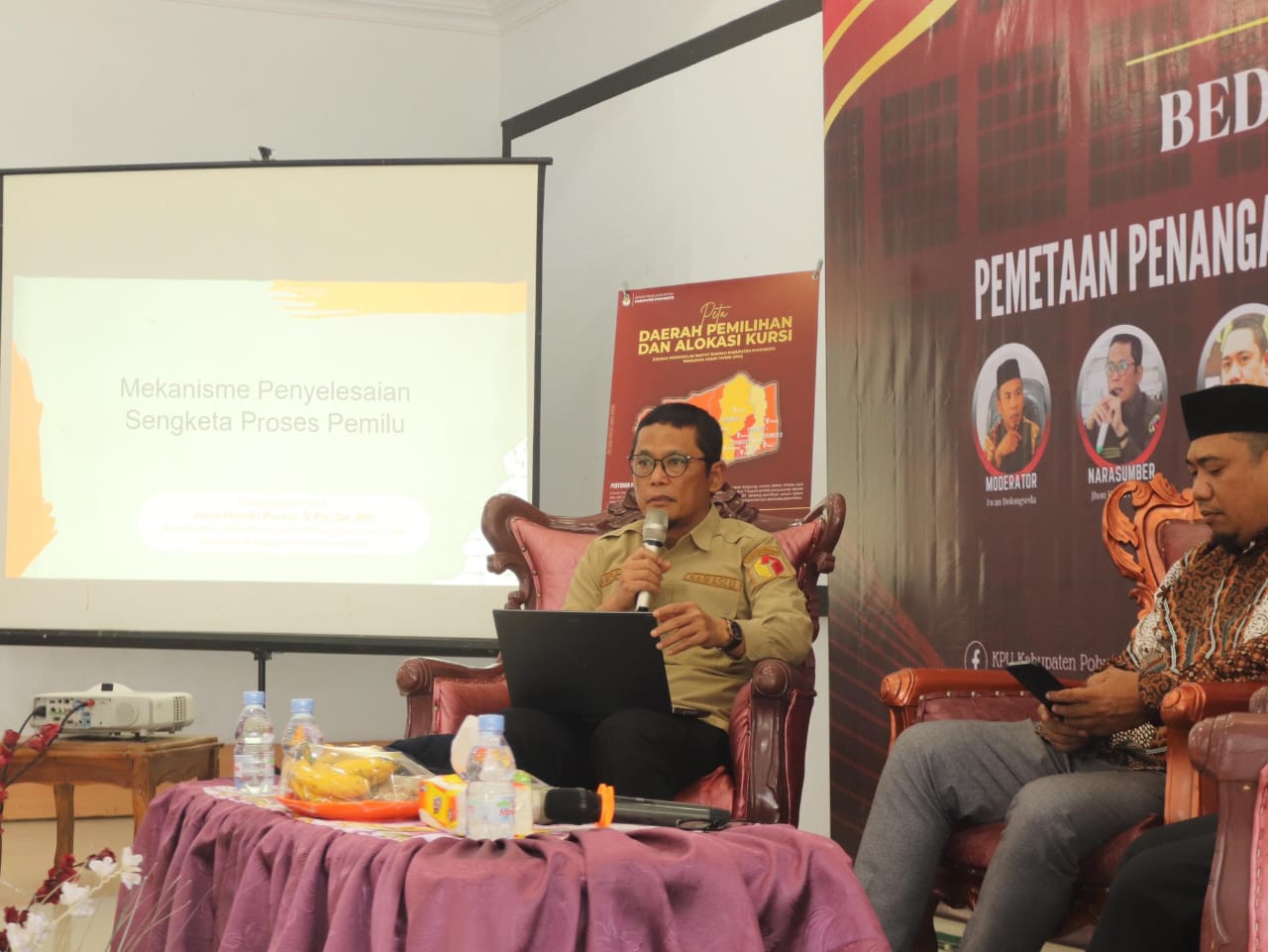 Jadi Narasumber, Jonh Sarankan Agar ParpolÂ  Taat Regulasi