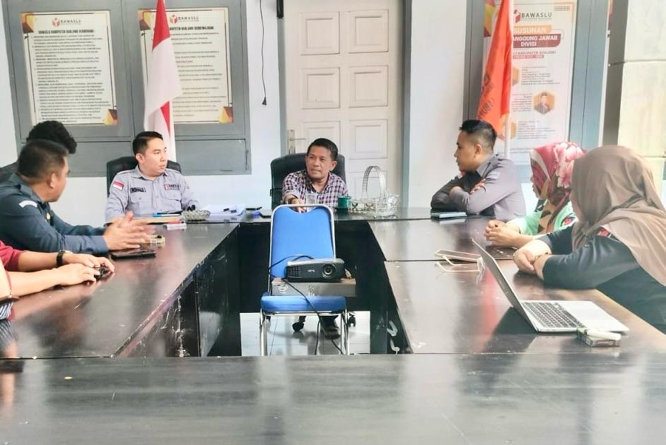 Fadjri Lakukan Supervisi Pengawasan Verifikasi Administrasi Calon Perseorangan Pilkada